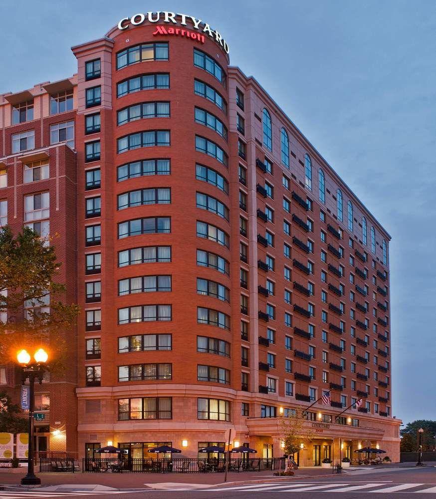Courtyard By Marriott Washington Capitol Hill/Navy Yard Hotell Exteriör bild