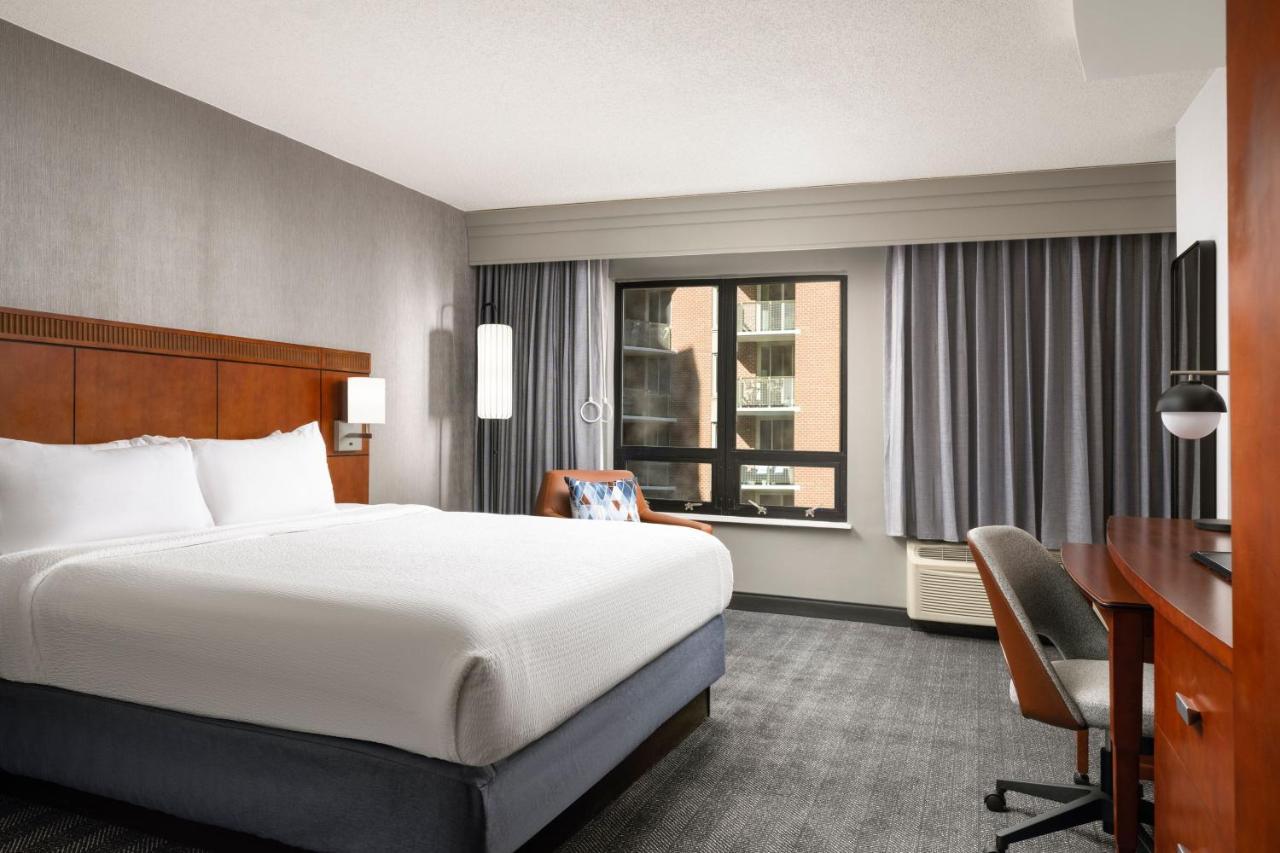 Courtyard By Marriott Washington Capitol Hill/Navy Yard Hotell Exteriör bild
