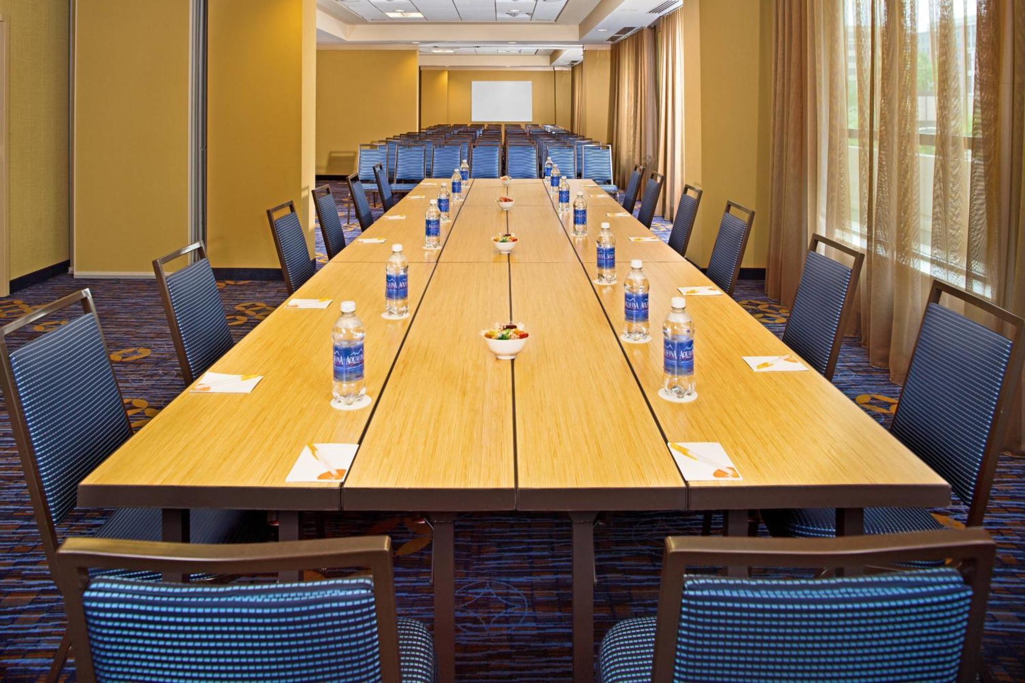 Courtyard By Marriott Washington Capitol Hill/Navy Yard Hotell Exteriör bild