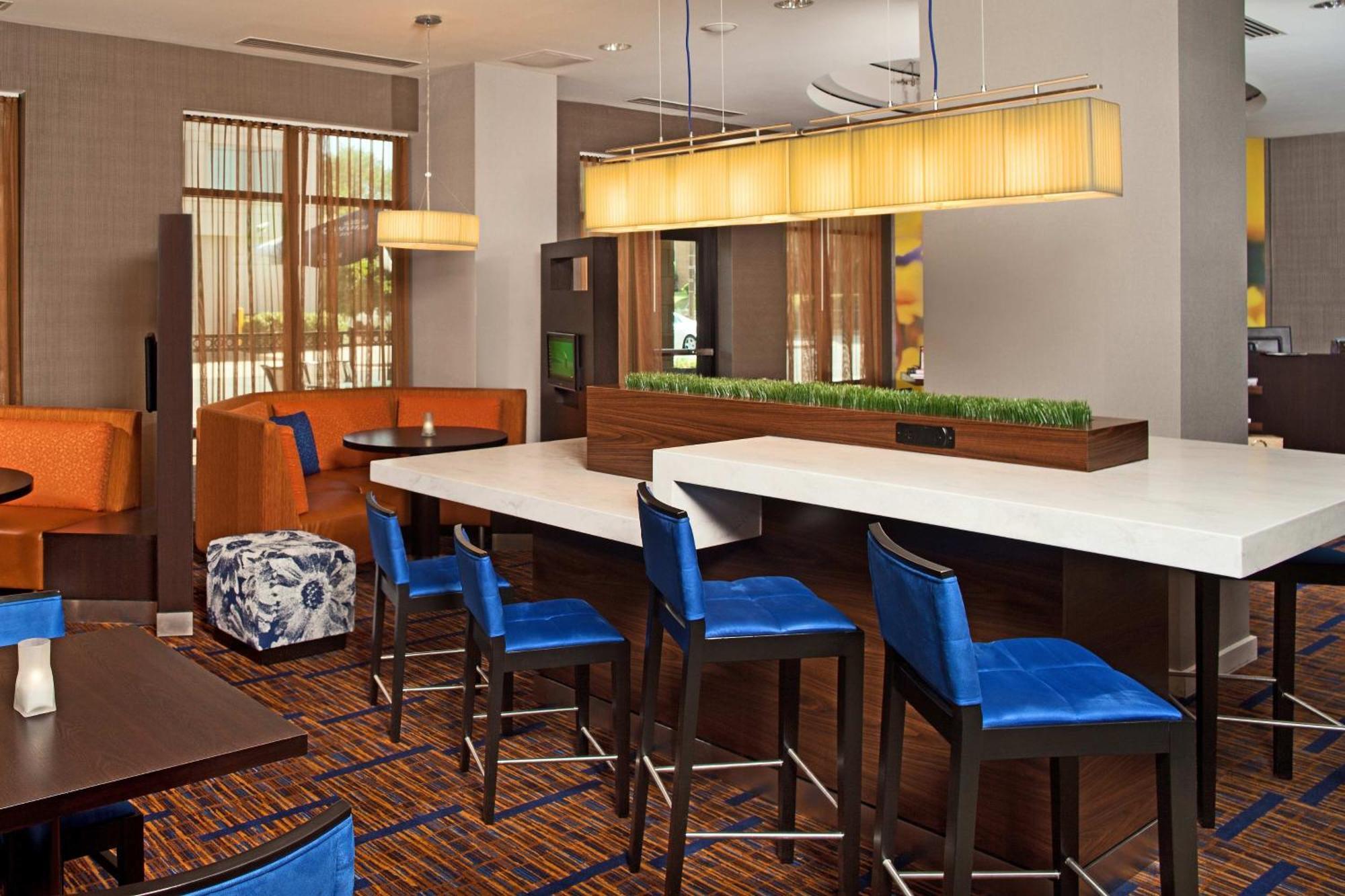 Courtyard By Marriott Washington Capitol Hill/Navy Yard Hotell Exteriör bild
